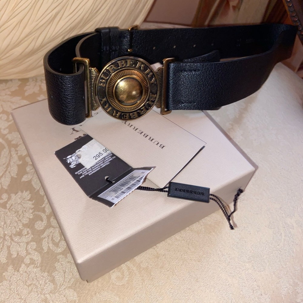 Burberry Leather Belt - Picture 4 of 7